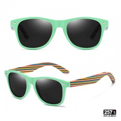 Sunglasses with colored and polarized wooden temples | Wayfarer style