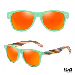 Sunglasses with colored and polarized wooden temples | Wayfarer style